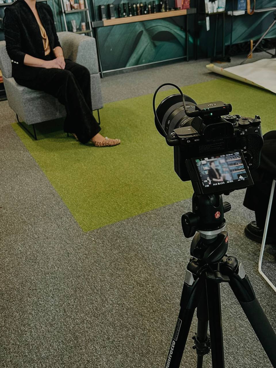 Kamera paruošta interviu filmavimui